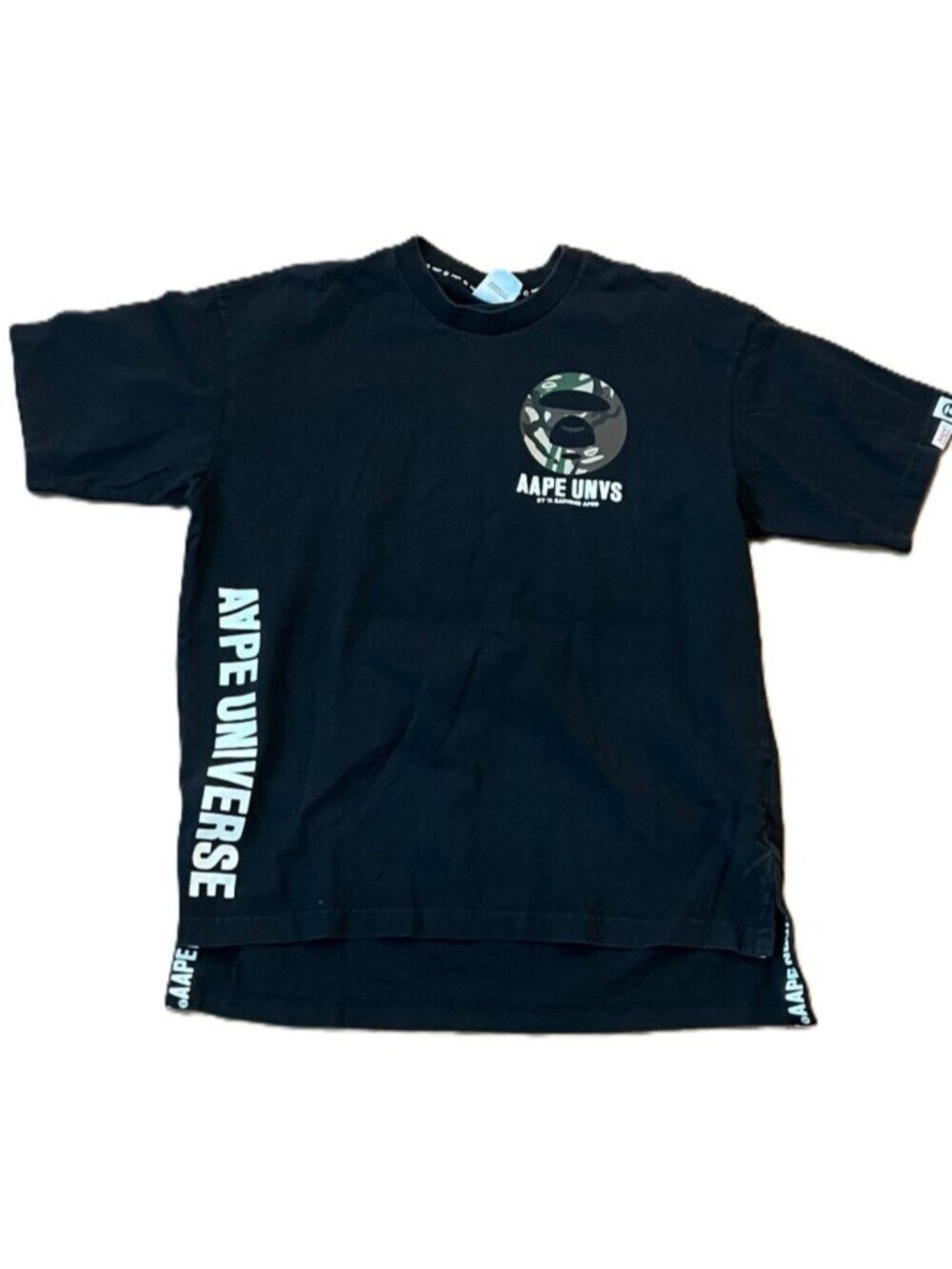 AAPE UNIVERSE by A Bathing Ape Black T-Shirt Camo Bones Accent Size Medium